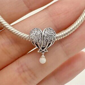 ✨✨Pandora Sparkling Angel Wings & Heart Charm